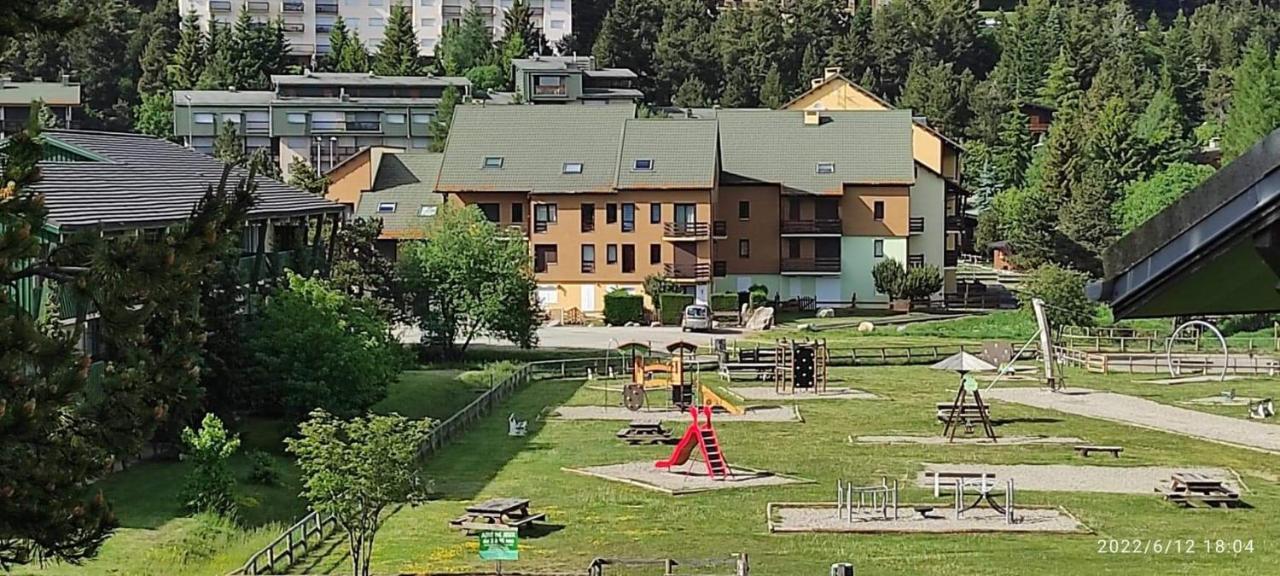 Apt Confortable Au Pied Des Pistes Et De La Foret Bolquere Pyrenees 2000 Buitenkant foto